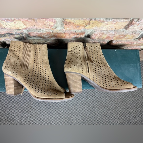 Toms Women Open Toe Ankle Booties Heels , Size 10, Color Taupe - Picture 3 of 3